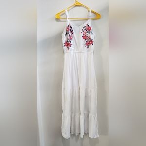 Kelley Renee white sundress with embroidered flowers size medium